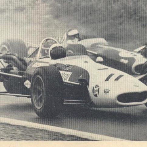 GP du Canada à Mosport, Jim double Mike Fiosher sur une Lotus BRM